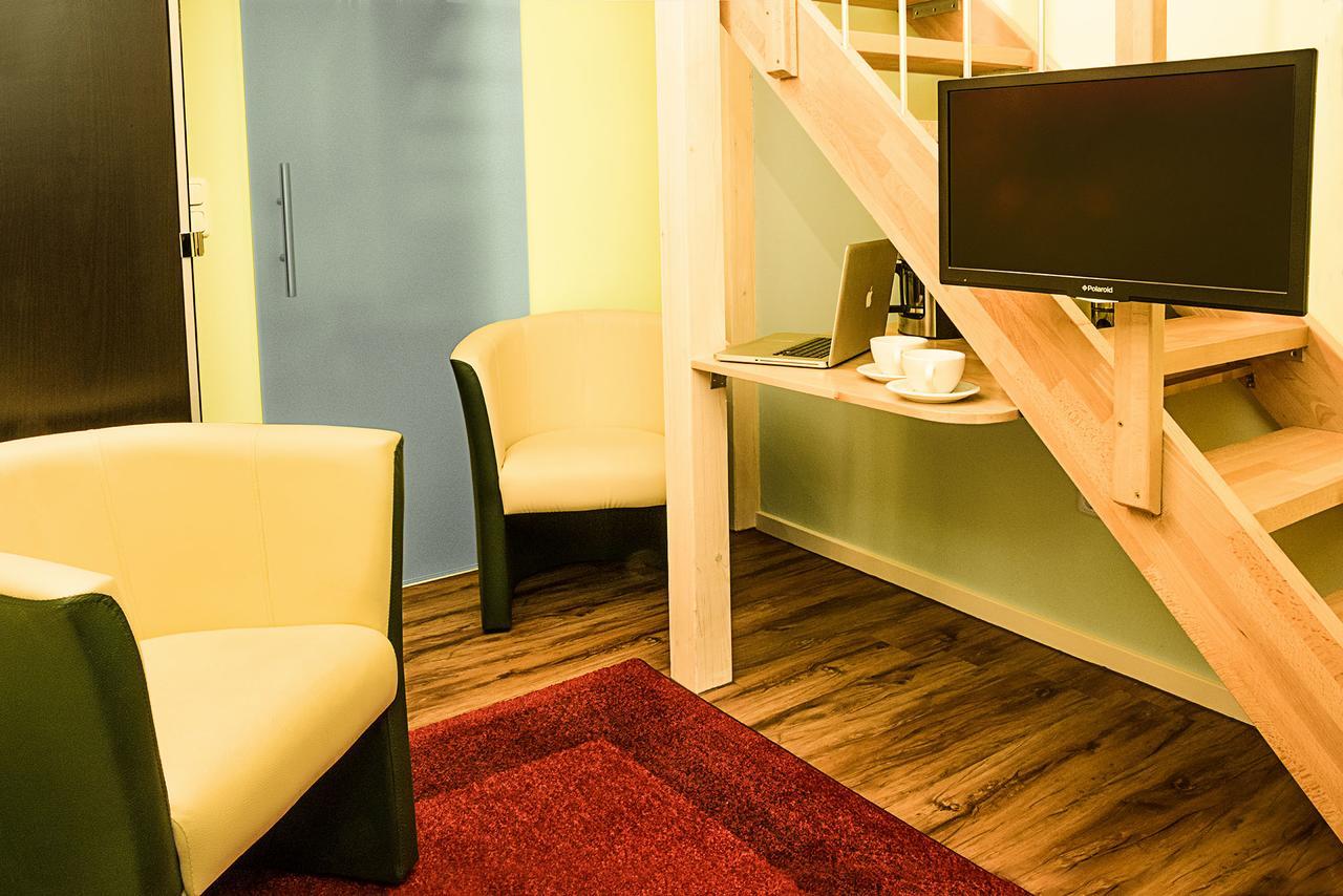 Hotel Sleepinn Volkspark (Adults Only) Amburgo Esterno foto