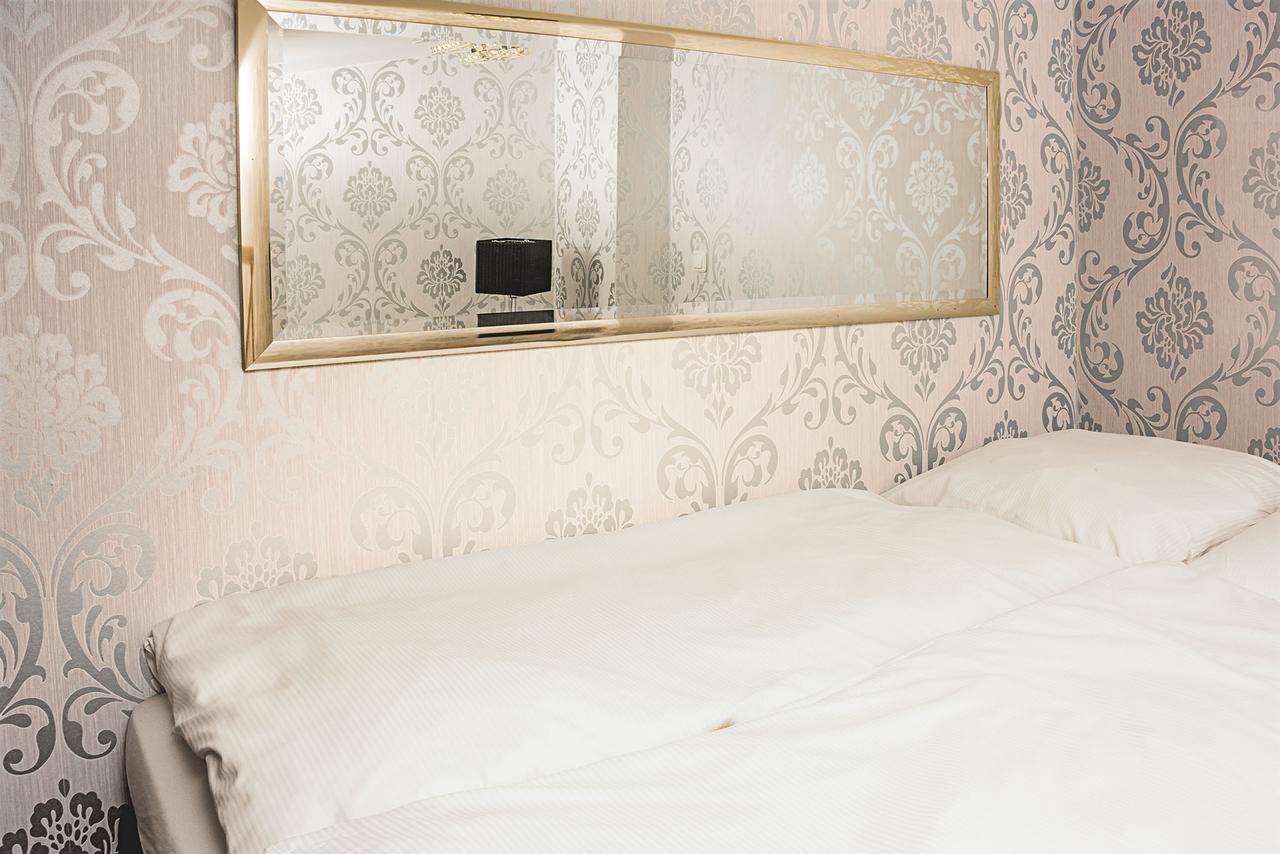 Hotel Sleepinn Volkspark (Adults Only) Amburgo Esterno foto